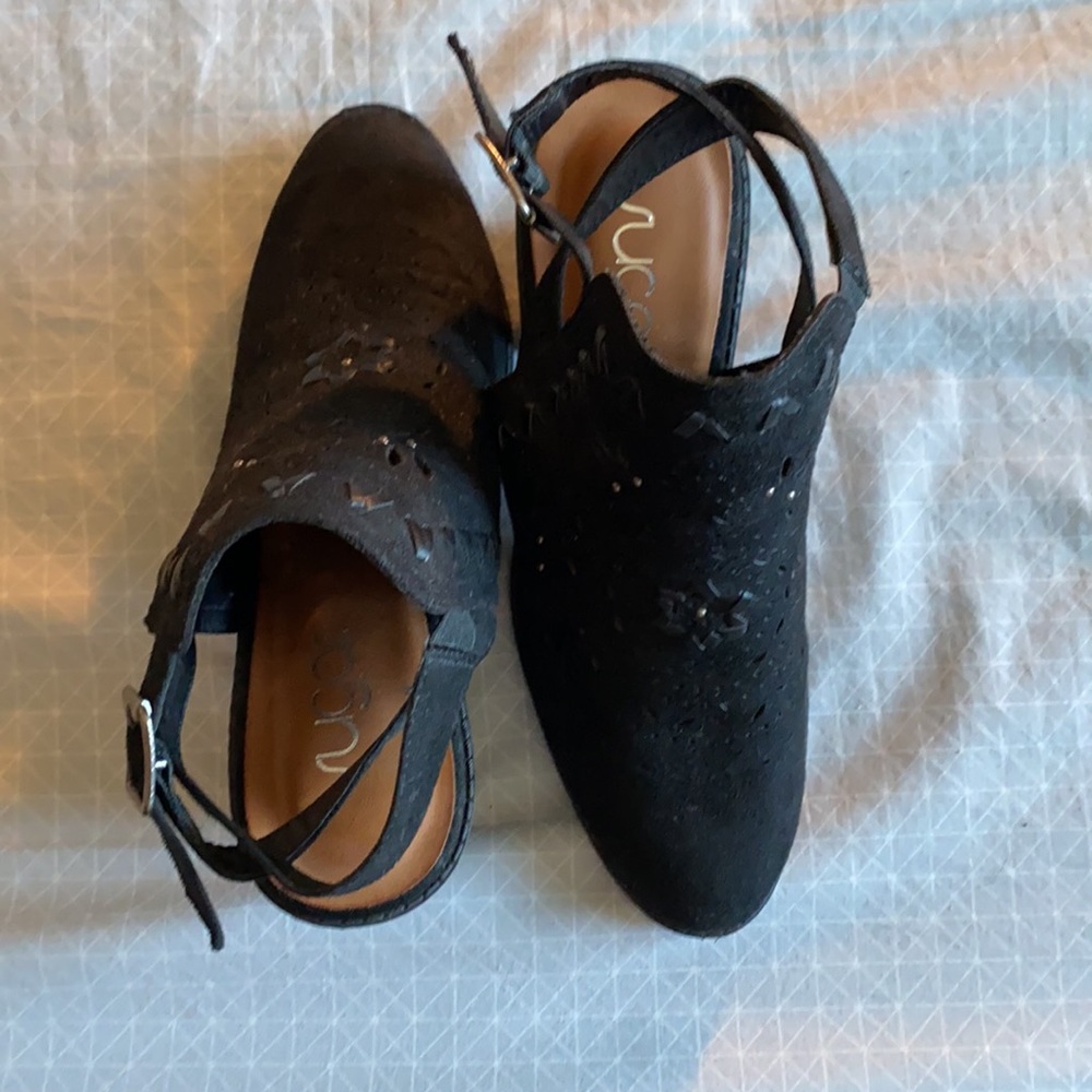 Open heeled booties - Picture 3 of 4